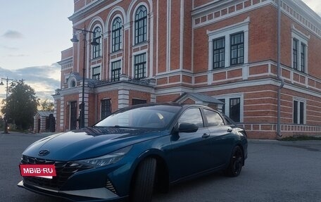 Hyundai Elantra, 2021 год, 2 100 000 рублей, 6 фотография