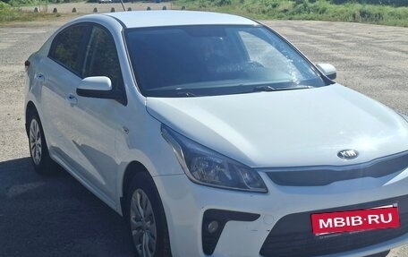 KIA Rio IV, 2017 год, 1 200 000 рублей, 2 фотография