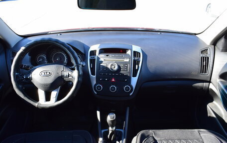 KIA cee'd I рестайлинг, 2010 год, 647 000 рублей, 16 фотография