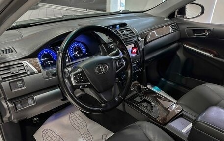 Toyota Camry, 2015 год, 1 870 000 рублей, 10 фотография