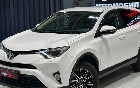 Toyota RAV4, 2018 год, 2 380 000 рублей, 2 фотография