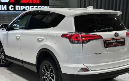 Toyota RAV4, 2018 год, 2 380 000 рублей, 9 фотография