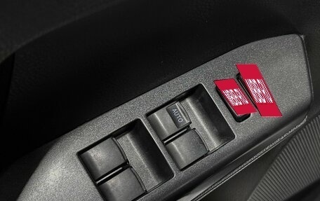 Toyota RAV4, 2018 год, 2 380 000 рублей, 17 фотография