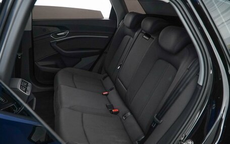 Audi e-tron I, 2021 год, 4 499 999 рублей, 9 фотография