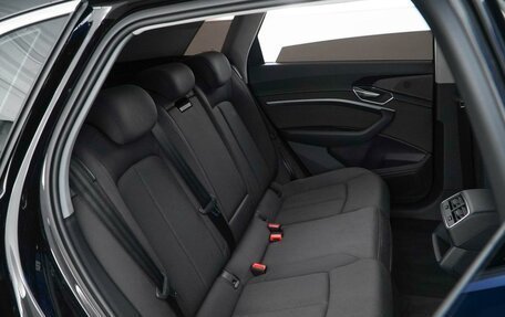 Audi e-tron I, 2021 год, 4 499 999 рублей, 7 фотография