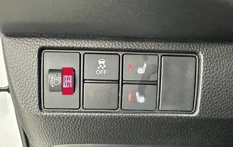 Honda Vezel, 2023 год, 2 000 000 рублей, 10 фотография