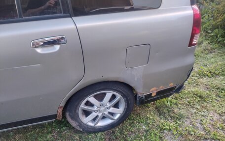 Mitsubishi Dion I рестайлинг, 2000 год, 250 000 рублей, 7 фотография