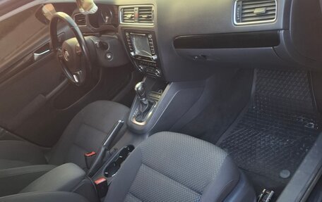 Volkswagen Jetta VI, 2012 год, 1 200 000 рублей, 11 фотография