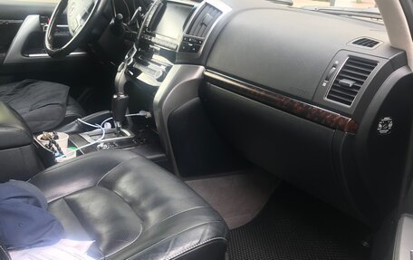 Toyota Land Cruiser 200, 2014 год, 3 750 000 рублей, 7 фотография