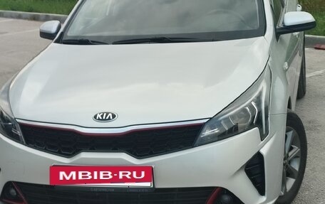 KIA Rio IV, 2020 год, 1 650 000 рублей, 2 фотография