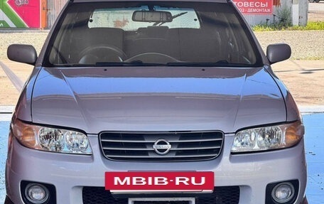 Nissan Avenir II, 2004 год, 245 000 рублей, 5 фотография