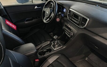 KIA Sportage IV рестайлинг, 2019 год, 1 799 000 рублей, 8 фотография