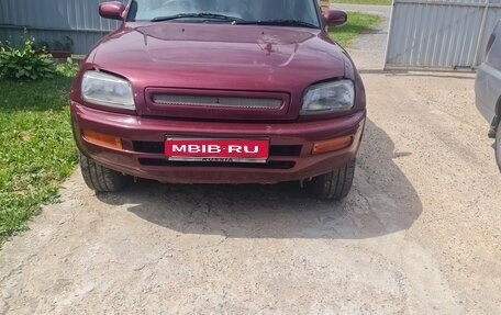 Toyota RAV4, 2000 год, 400 000 рублей, 1 фотография
