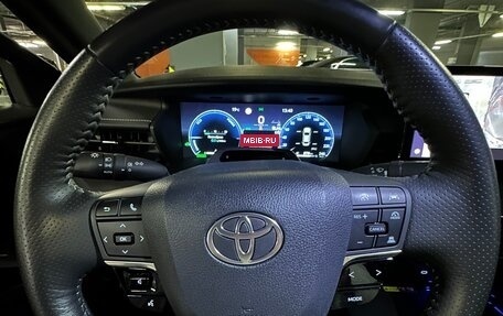 Toyota Camry, 2025 год, 4 050 000 рублей, 21 фотография