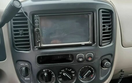 Ford Escape II, 2001 год, 250 000 рублей, 14 фотография