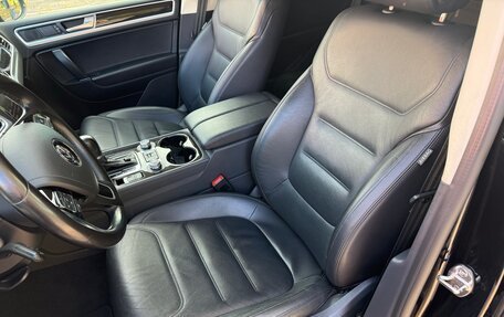 Volkswagen Touareg III, 2017 год, 4 200 000 рублей, 5 фотография