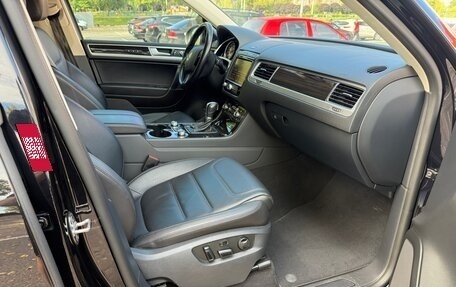 Volkswagen Touareg III, 2017 год, 4 200 000 рублей, 8 фотография
