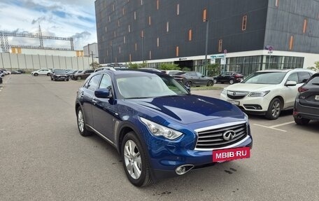 Infiniti QX70, 2014 год, 2 590 000 рублей, 3 фотография