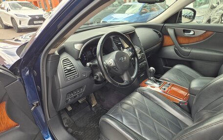 Infiniti QX70, 2014 год, 2 590 000 рублей, 9 фотография