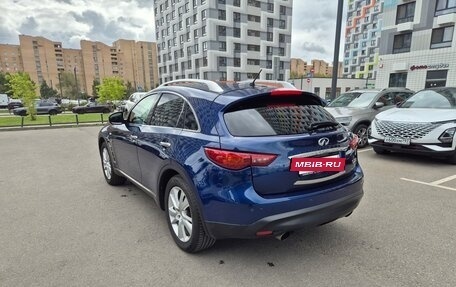 Infiniti QX70, 2014 год, 2 590 000 рублей, 6 фотография