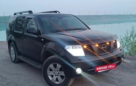 Nissan Pathfinder, 2005 год, 950 000 рублей, 3 фотография