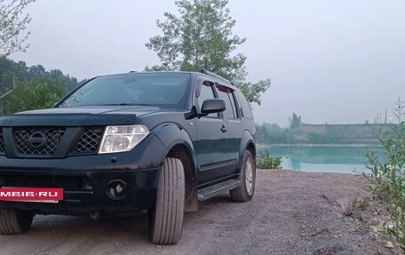 Nissan Pathfinder, 2005 год, 950 000 рублей, 2 фотография