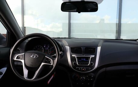 Hyundai Solaris II рестайлинг, 2016 год, 849 000 рублей, 17 фотография