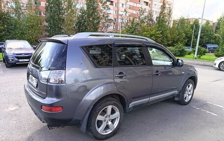 Mitsubishi Outlander III рестайлинг 3, 2007 год, 880 000 рублей, 11 фотография