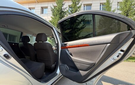 Toyota Avensis III рестайлинг, 2006 год, 670 000 рублей, 17 фотография