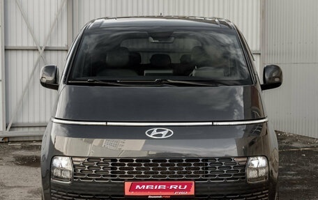 Hyundai Staria, 2022 год, 4 060 000 рублей, 5 фотография