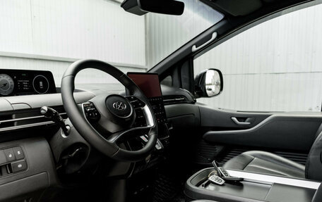 Hyundai Staria, 2022 год, 4 060 000 рублей, 19 фотография
