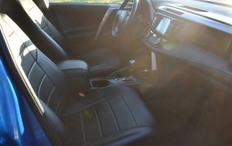 Toyota RAV4, 2016 год, 1 855 000 рублей, 10 фотография