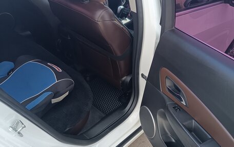 Chevrolet Cruze II, 2013 год, 950 000 рублей, 9 фотография