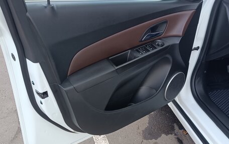 Chevrolet Cruze II, 2013 год, 950 000 рублей, 13 фотография