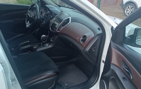 Chevrolet Cruze II, 2013 год, 950 000 рублей, 17 фотография