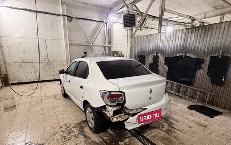 Renault Logan II, 2017 год, 250 000 рублей, 1 фотография