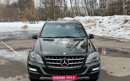 Mercedes-Benz M-Класс, 2011 год, 1 450 000 рублей, 2 фотография
