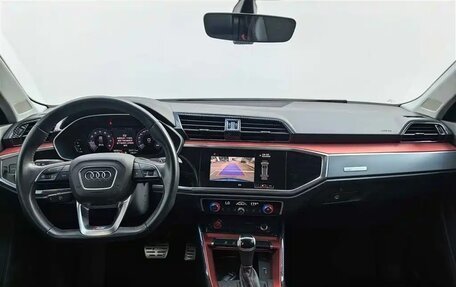Audi Q3, 2022 год, 2 300 000 рублей, 5 фотография