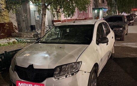 Renault Logan II, 2017 год, 250 000 рублей, 7 фотография