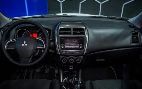 Mitsubishi ASX I рестайлинг, 2013 год, 900 000 рублей, 12 фотография