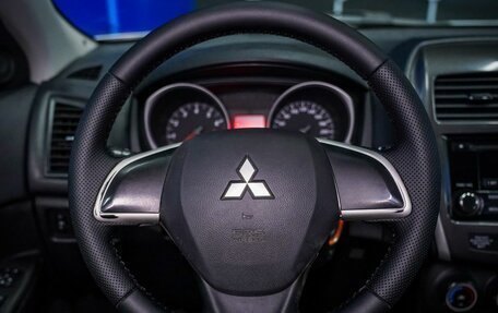 Mitsubishi ASX I рестайлинг, 2013 год, 900 000 рублей, 24 фотография