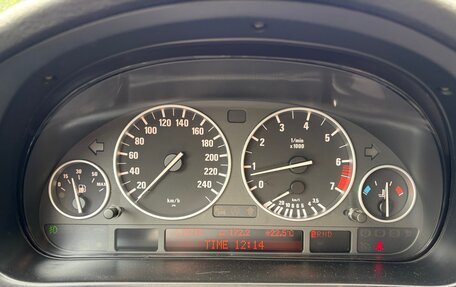 BMW 5 серия, 2002 год, 2 290 000 рублей, 16 фотография