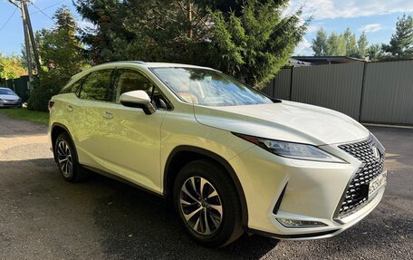 Lexus RX IV рестайлинг, 2020 год, 4 600 000 рублей, 3 фотография