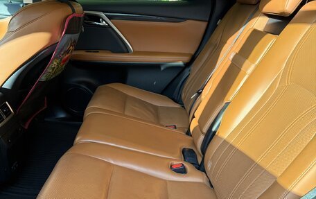 Lexus RX IV рестайлинг, 2020 год, 4 600 000 рублей, 10 фотография