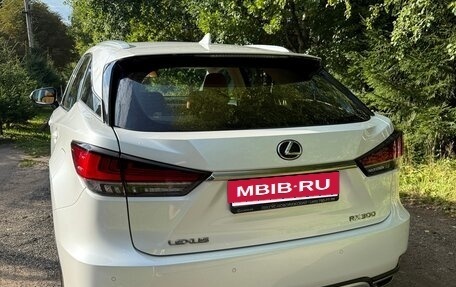 Lexus RX IV рестайлинг, 2020 год, 4 600 000 рублей, 6 фотография