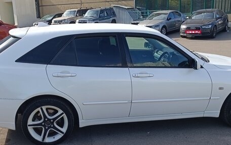Toyota Altezza, 2003 год, 990 000 рублей, 6 фотография