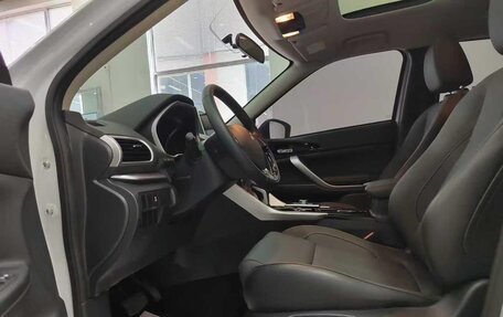 Mitsubishi Eclipse Cross, 2022 год, 1 750 000 рублей, 5 фотография