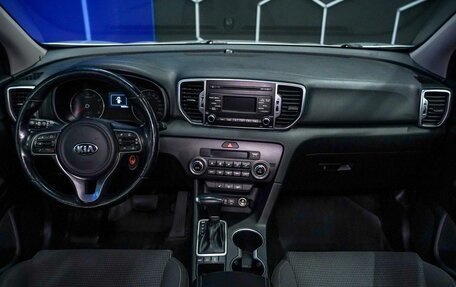 KIA Sportage IV рестайлинг, 2018 год, 1 800 000 рублей, 12 фотография