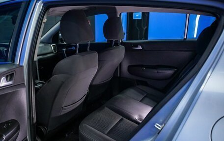 KIA Sportage IV рестайлинг, 2018 год, 1 800 000 рублей, 14 фотография
