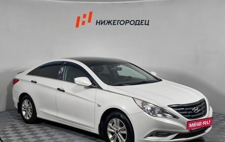 Hyundai Sonata VI, 2011 год, 779 000 рублей, 3 фотография